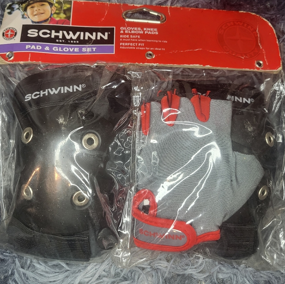 SCHWINN PROTECTIVE SET